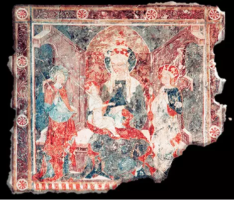 A baloldali falkép-töredék közelebbről: Szent Zsófia gyermekeivel.